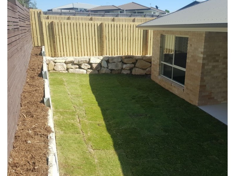 7 Oxford St, Pimpama QLD 4209