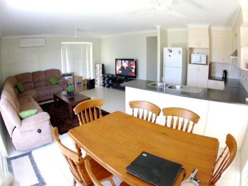 15 Silver Gull St, Coomera QLD 4209
