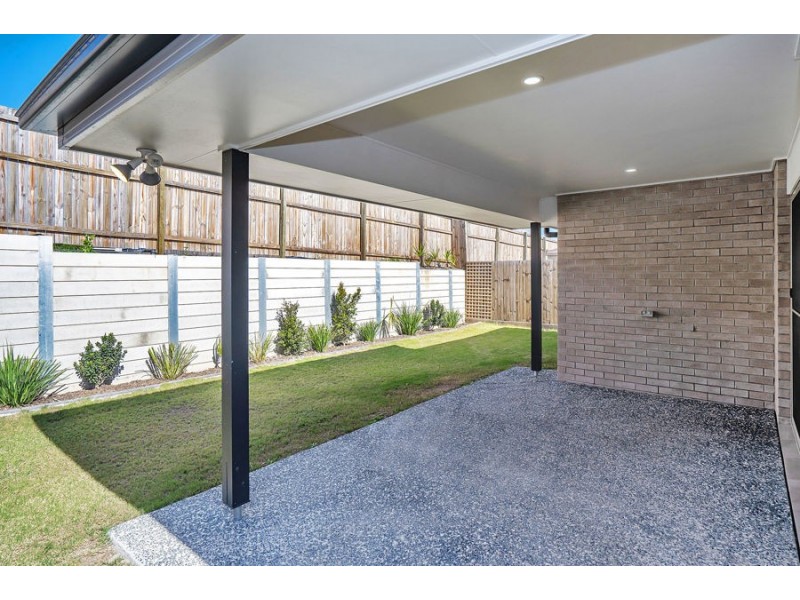 57 Village Boulevard, Pimpama QLD 4209