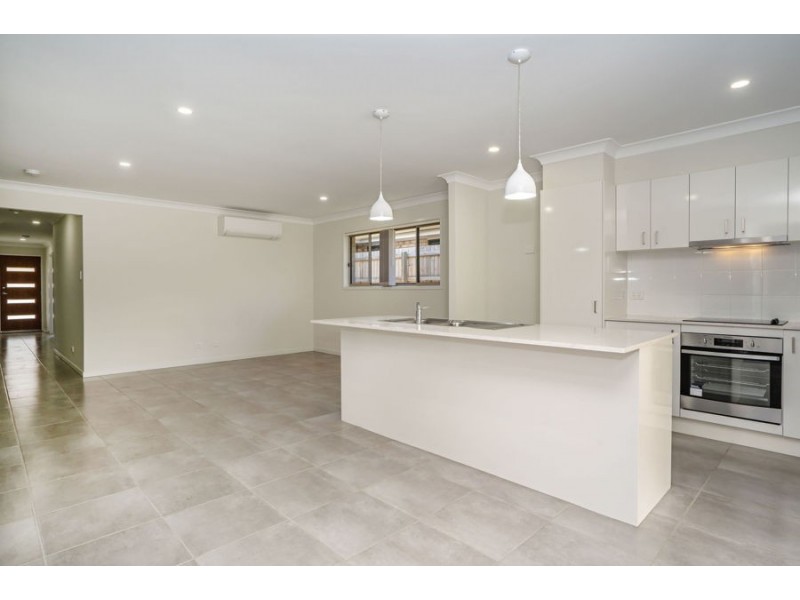 57 Village Boulevard, Pimpama QLD 4209