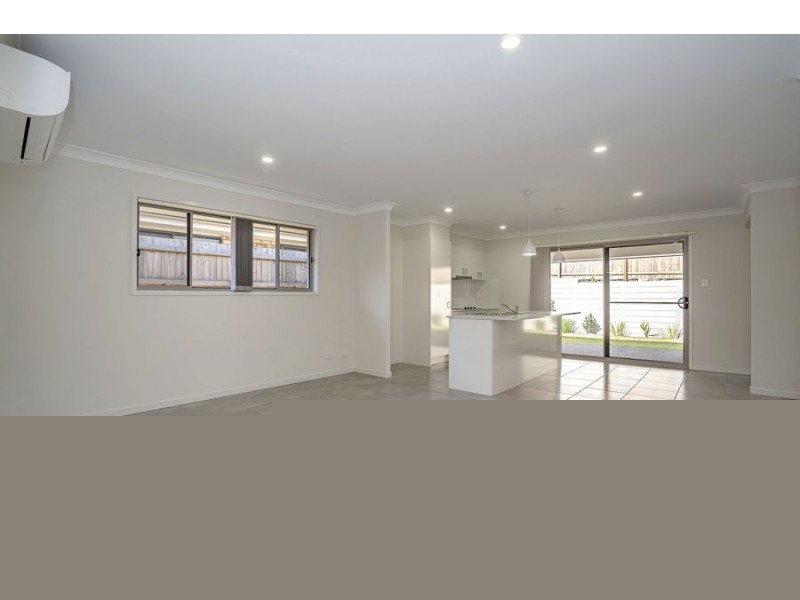 57 Village Boulevard, Pimpama QLD 4209