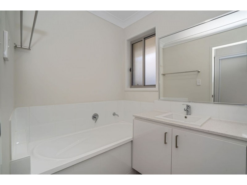 57 Village Boulevard, Pimpama QLD 4209