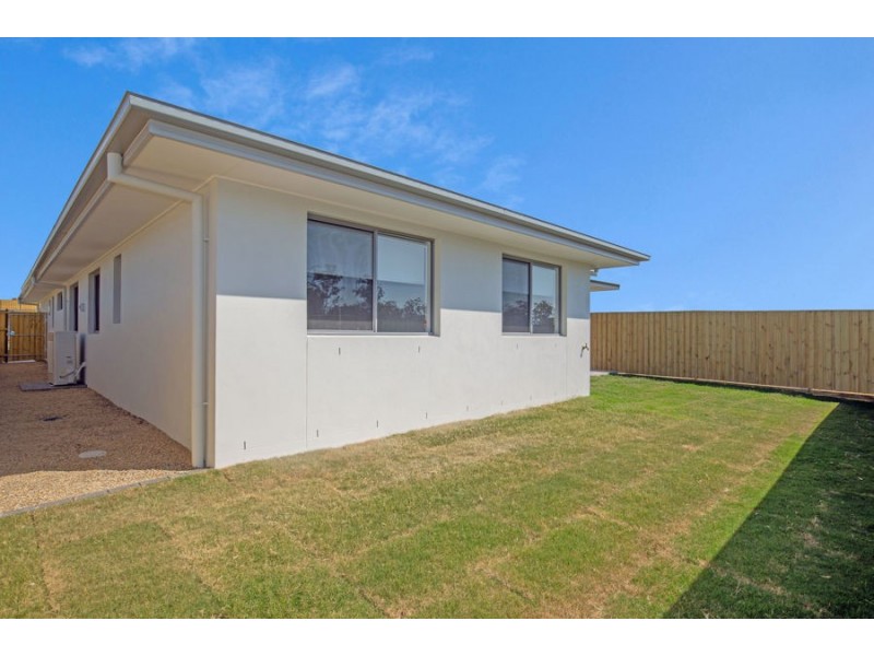 52 Girtin Circuit, Pimpama QLD 4209