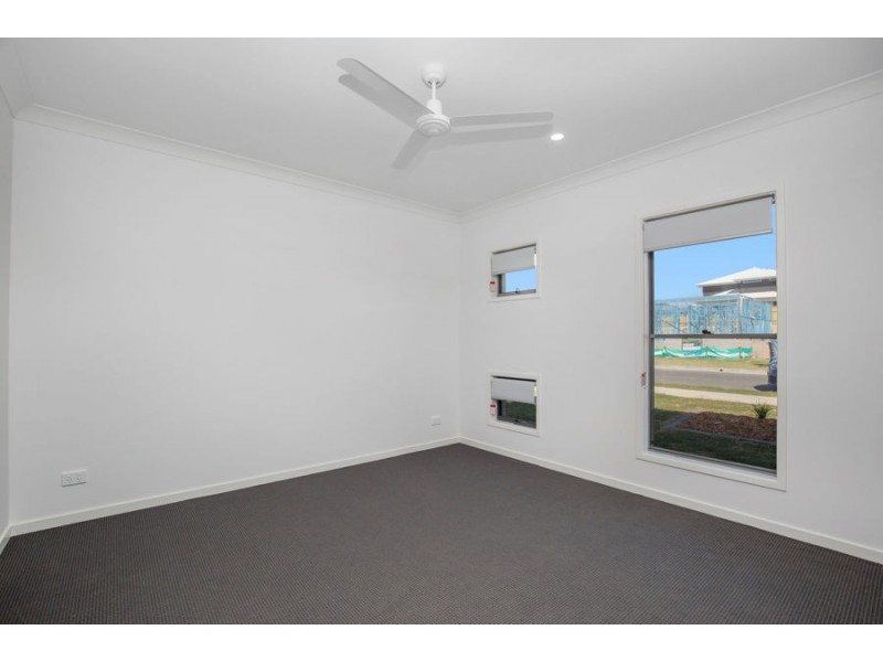 52 Girtin Circuit, Pimpama QLD 4209