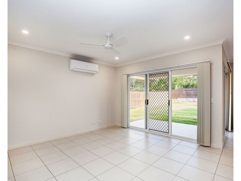 3 Oxford St, Pimpama QLD 4209