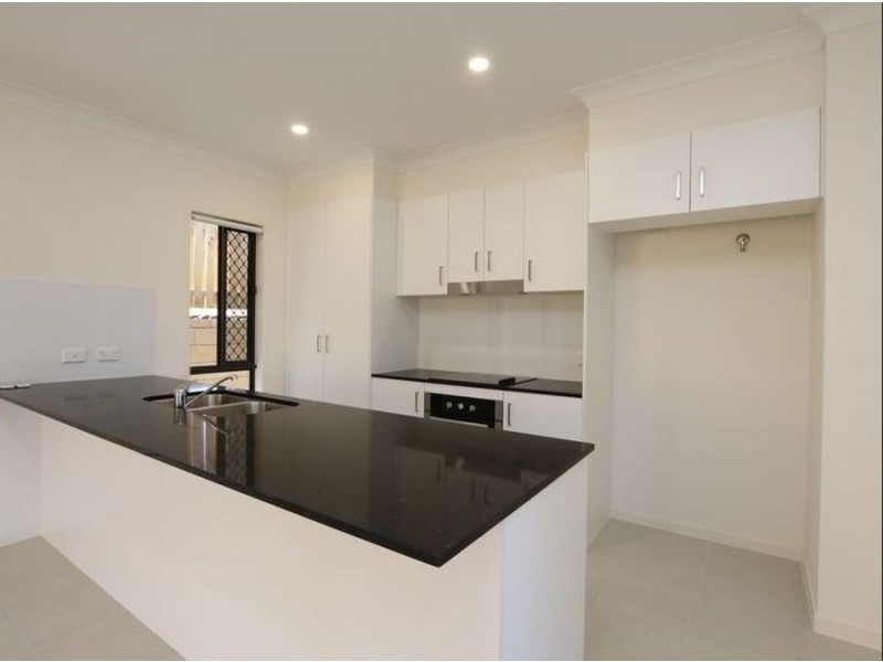 39 Augusta Boulevard, Pimpama QLD 4209