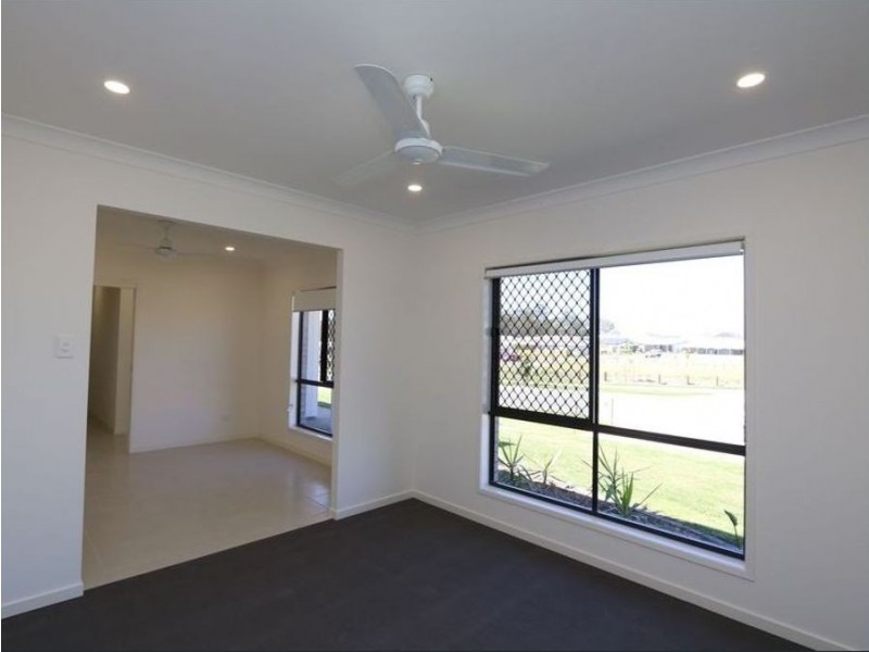 39 Augusta Boulevard, Pimpama QLD 4209