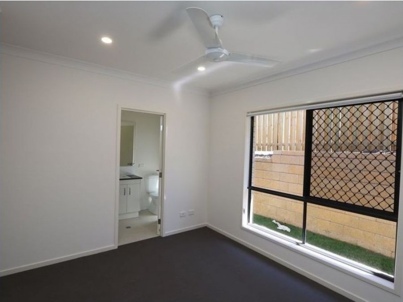 39 Augusta Boulevard, Pimpama QLD 4209