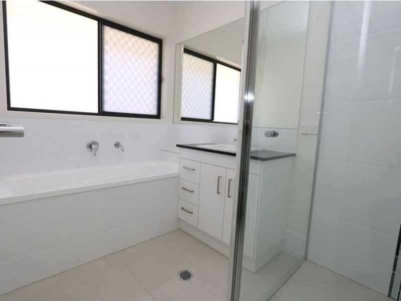 39 Augusta Boulevard, Pimpama QLD 4209