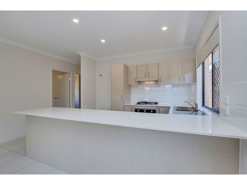 37 Oxford St, Pimpama QLD 4209