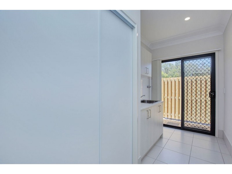 37 Oxford St, Pimpama QLD 4209