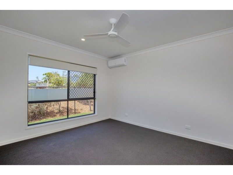37 Oxford St, Pimpama QLD 4209