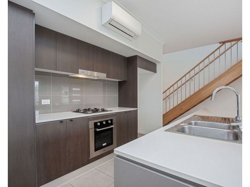 3/3 Gatina Crescent, Coomera QLD 4209