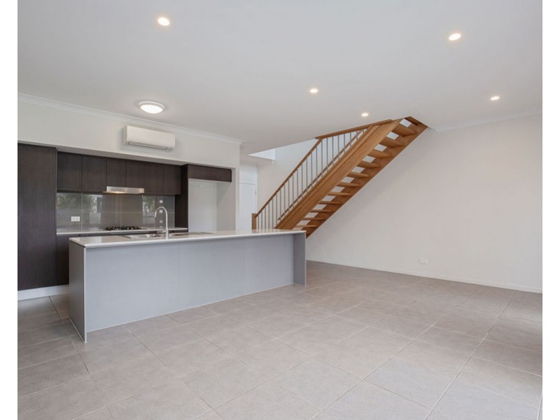 3/3 Gatina Crescent, Coomera QLD 4209