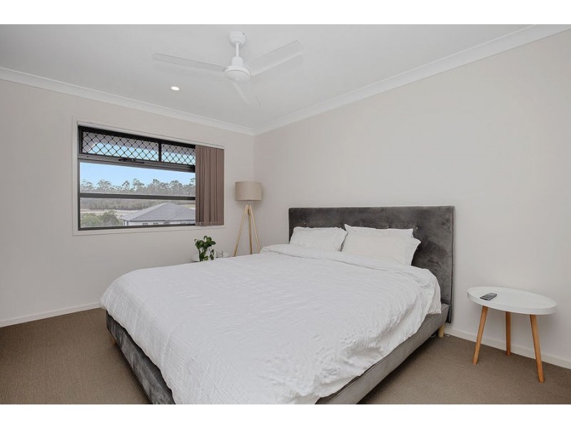 17 Allington Circuit, Maudsland QLD 4210