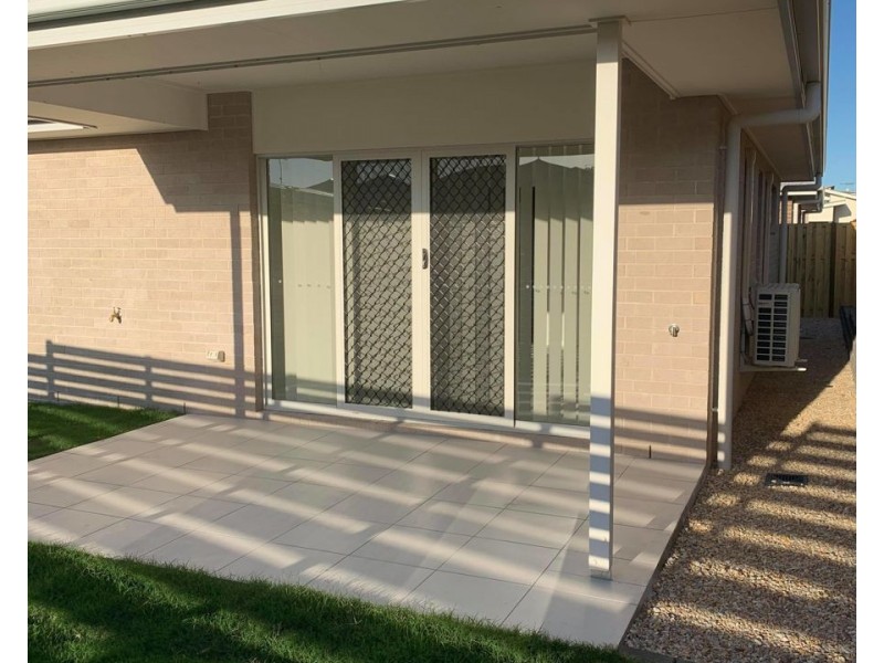 4 Cambridge Circuit, Pimpama QLD 4209