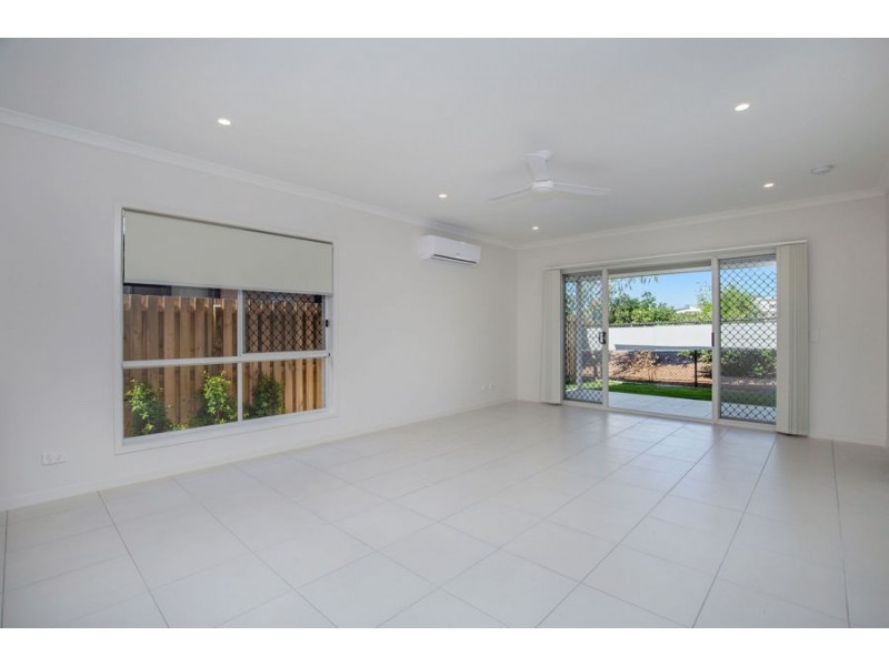 35 Oxford St, Pimpama QLD 4209