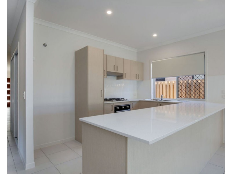 35 Oxford St, Pimpama QLD 4209