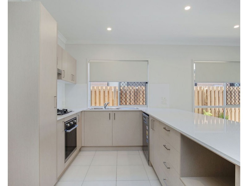 35 Oxford St, Pimpama QLD 4209