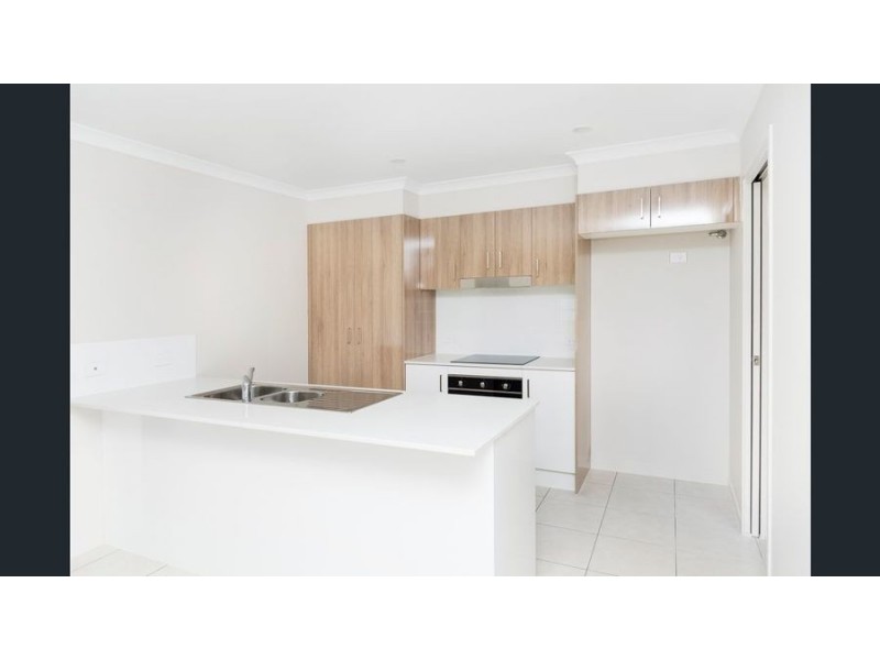 32 Looby Crescent, Pimpama QLD 4209