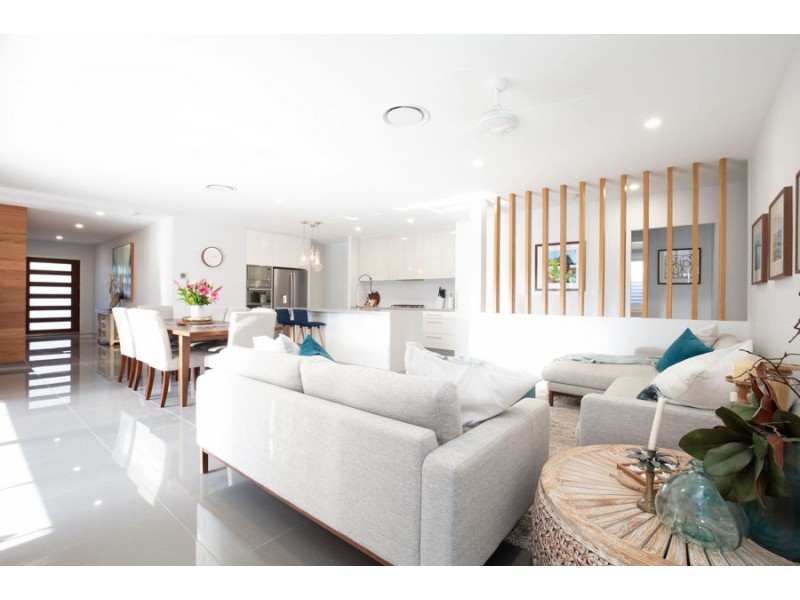 10 Rundle Ave, Pimpama QLD 4209