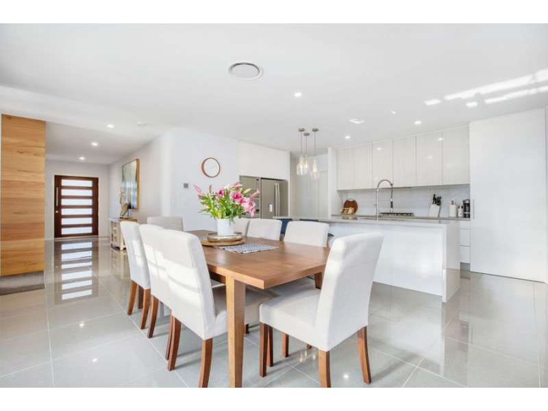 10 Rundle Ave, Pimpama QLD 4209
