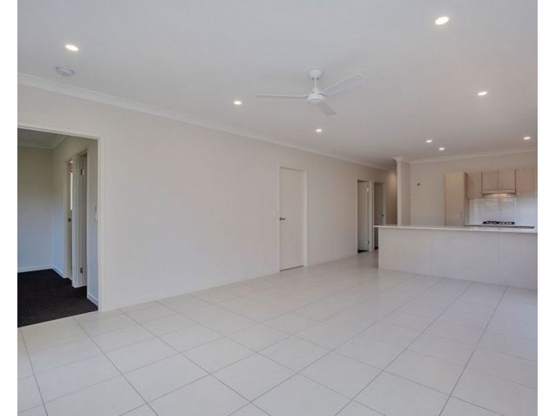 25 Oxford St, Pimpama QLD 4209