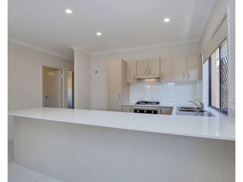 25 Oxford St, Pimpama QLD 4209