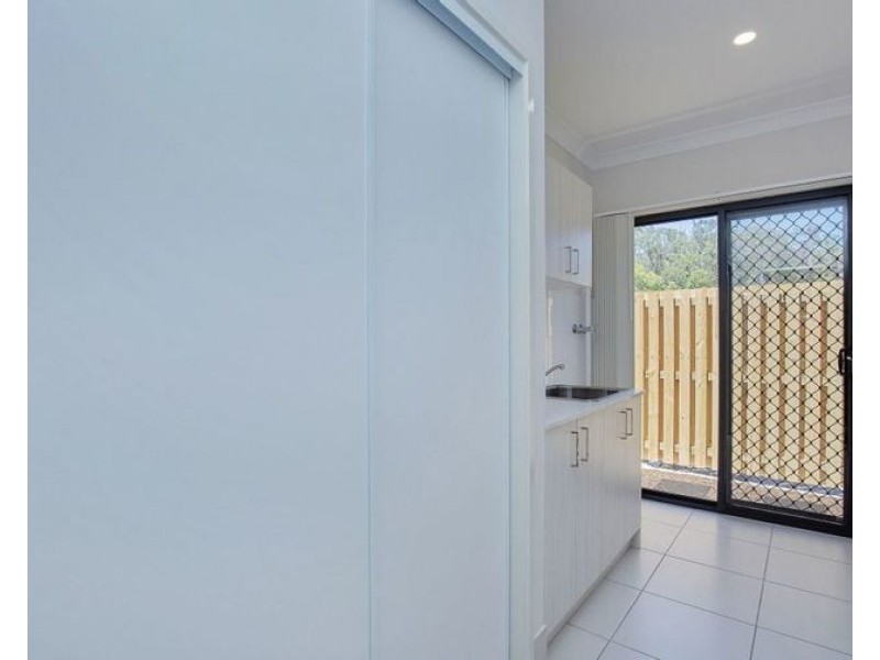 25 Oxford St, Pimpama QLD 4209