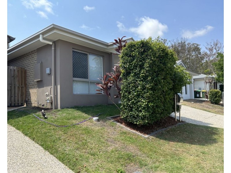 27 Oxford St, Pimpama QLD 4209