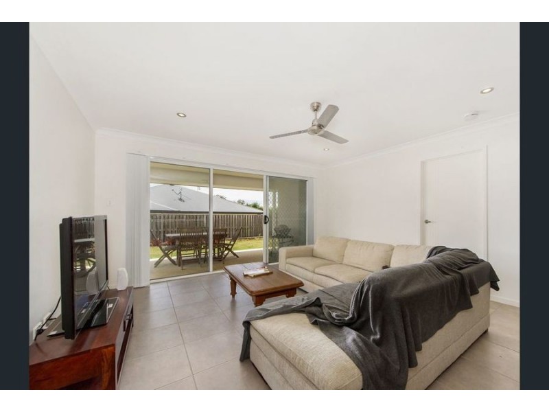 6 Carpenters Drive, Coomera QLD 4209
