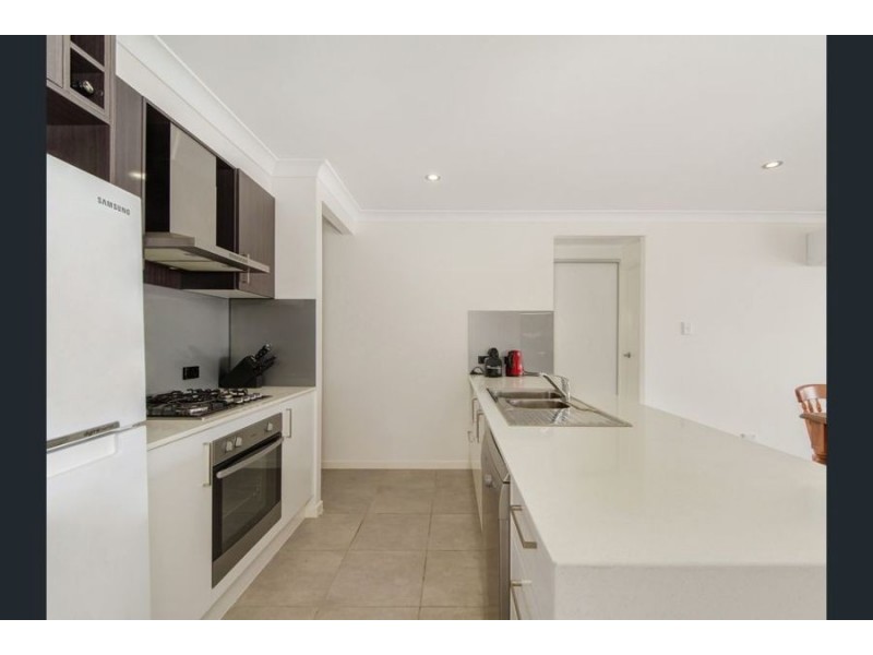 6 Carpenters Drive, Coomera QLD 4209