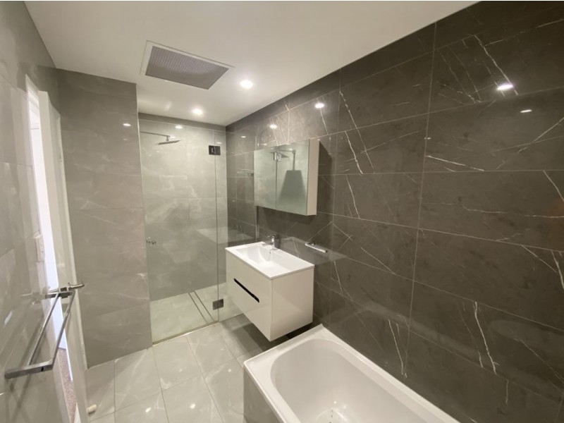 55/75 Brown St, Labrador QLD 4215