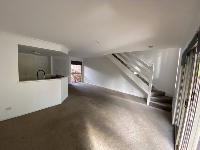 55/75 Brown St, Labrador QLD 4215