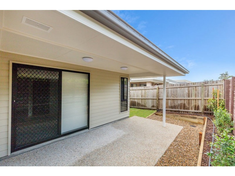 2/1 Moonlight Lane, Coomera QLD 4209