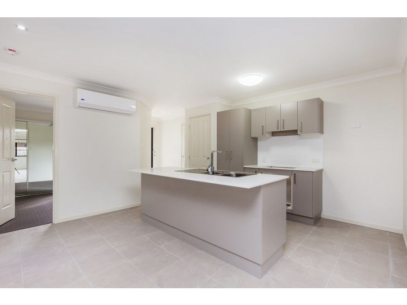 2/1 Moonlight Lane, Coomera QLD 4209
