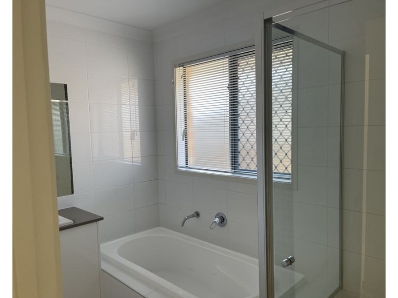 4 Zen Court, Coomera QLD 4209