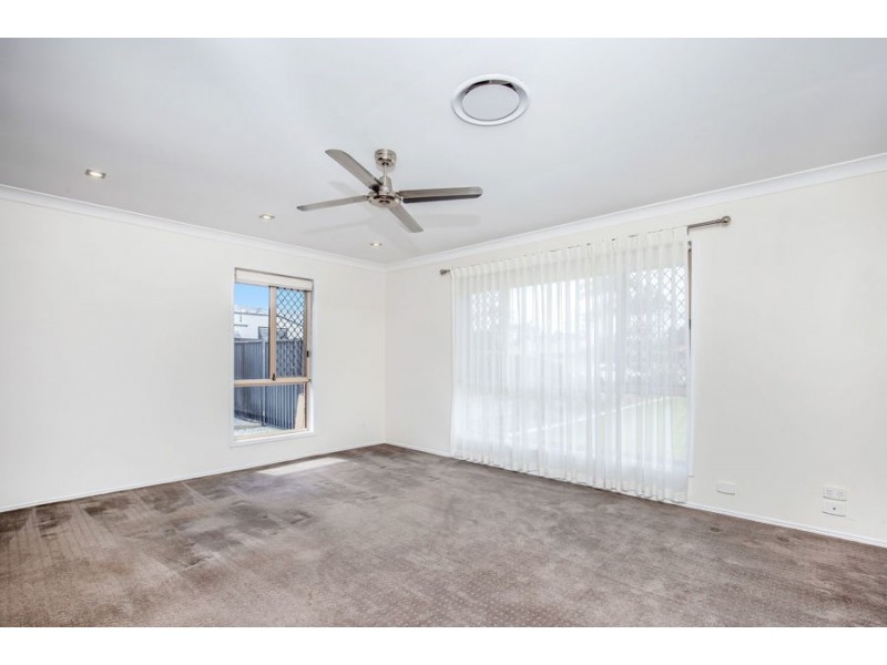 34 Arlene Park Terrace, Helensvale QLD 4212