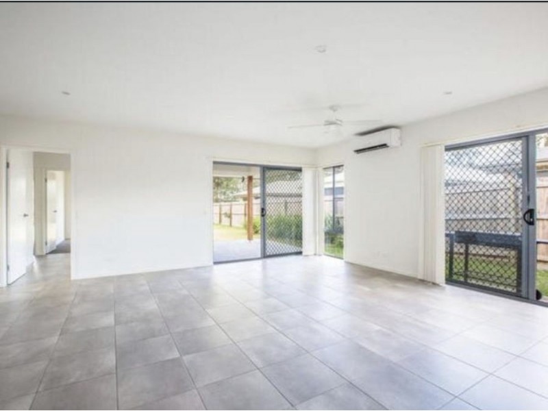 27 Bladensburg Drive, Waterford QLD 4133