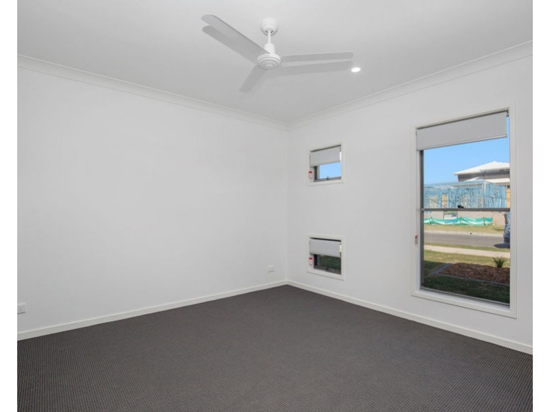 52 Girtin Circuit, Pimpama QLD 4209