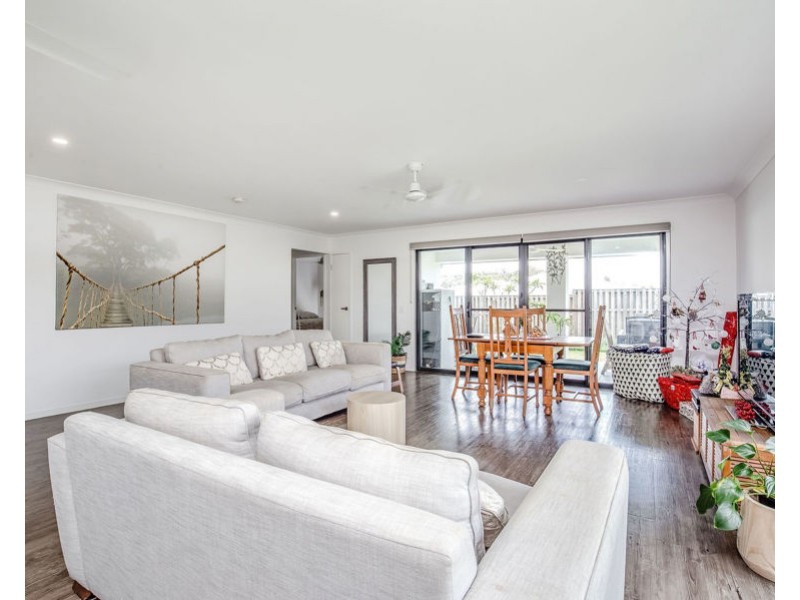 3 Fullbrook St, Pimpama QLD 4209