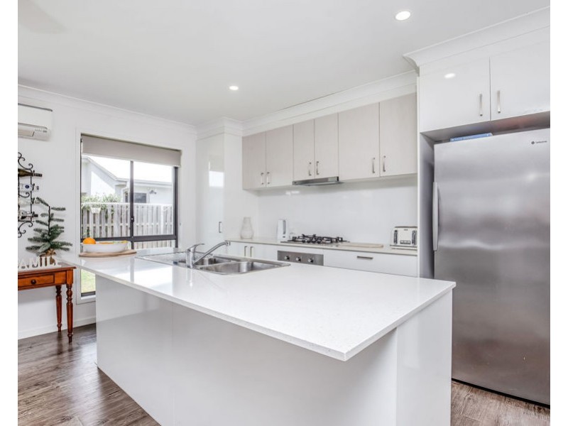 3 Fullbrook St, Pimpama QLD 4209
