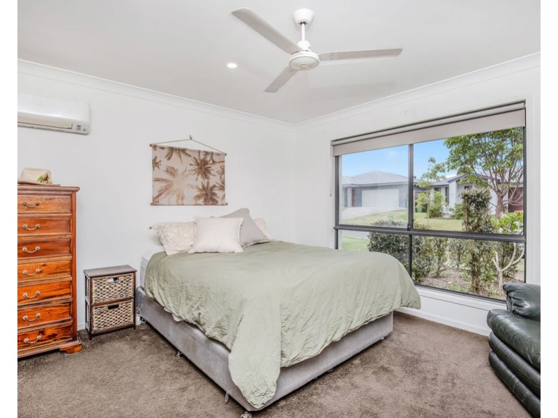 3 Fullbrook St, Pimpama QLD 4209