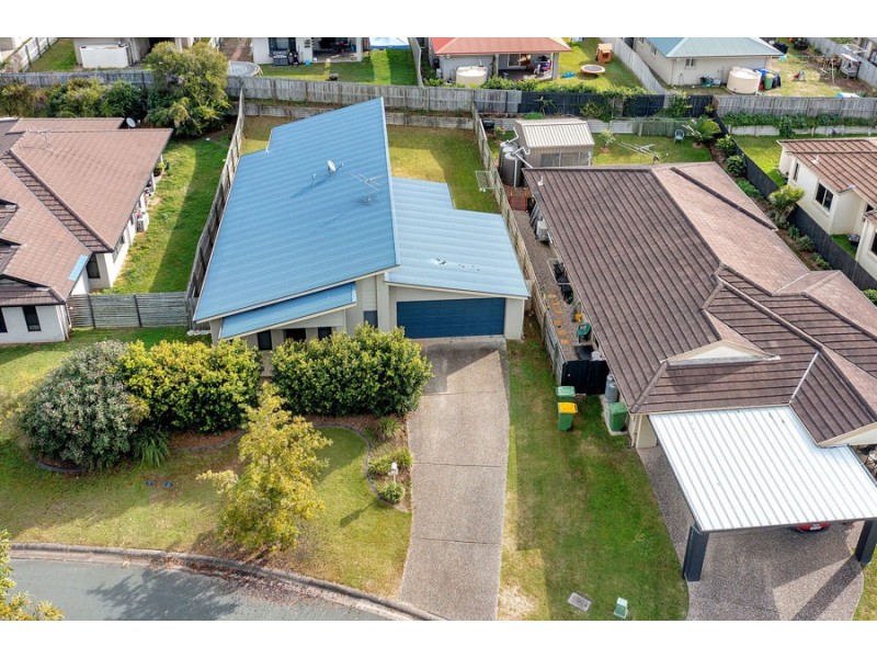 8 Stoneleigh Way, Holmview QLD 4207