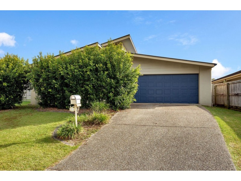 8 Stoneleigh Way, Holmview QLD 4207