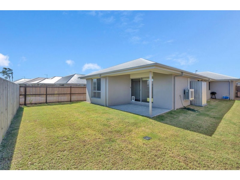 68 Great Sandy Circuit, Pimpama QLD 4209