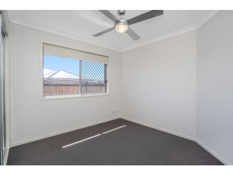 68 Great Sandy Circuit, Pimpama QLD 4209