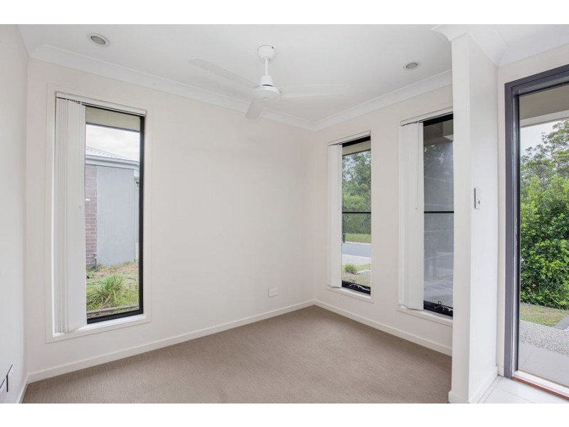 18 Cypress Circuit, Coomera QLD 4209