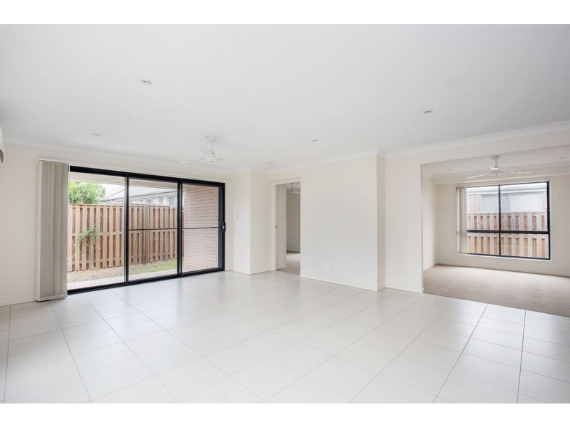 18 Cypress Circuit, Coomera QLD 4209