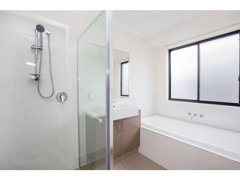 18 Cypress Circuit, Coomera QLD 4209